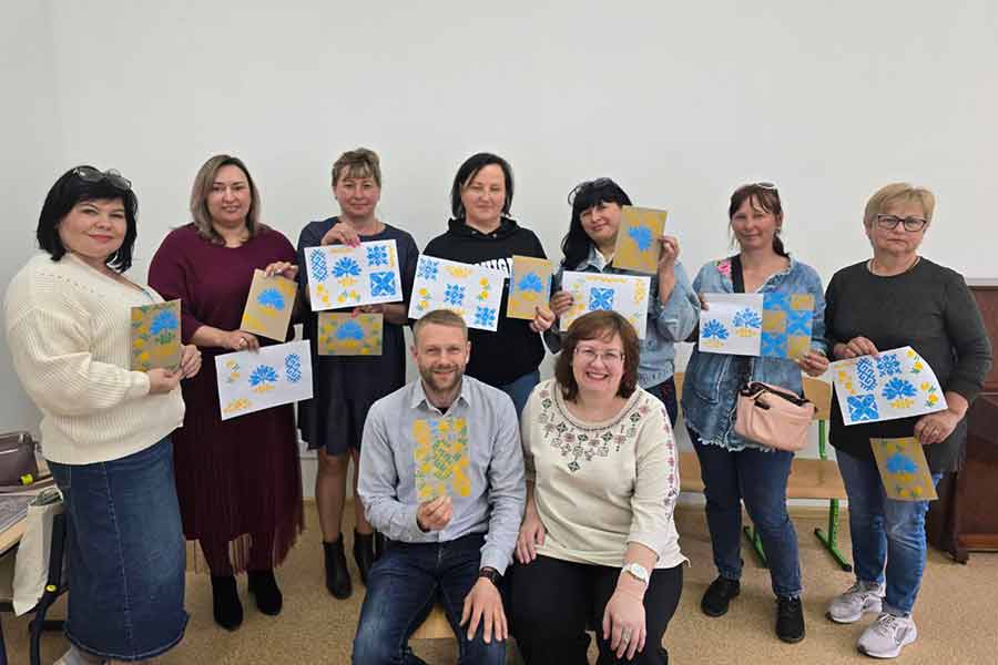 Займаючись мистецтвом люди психологічно розвантажуються