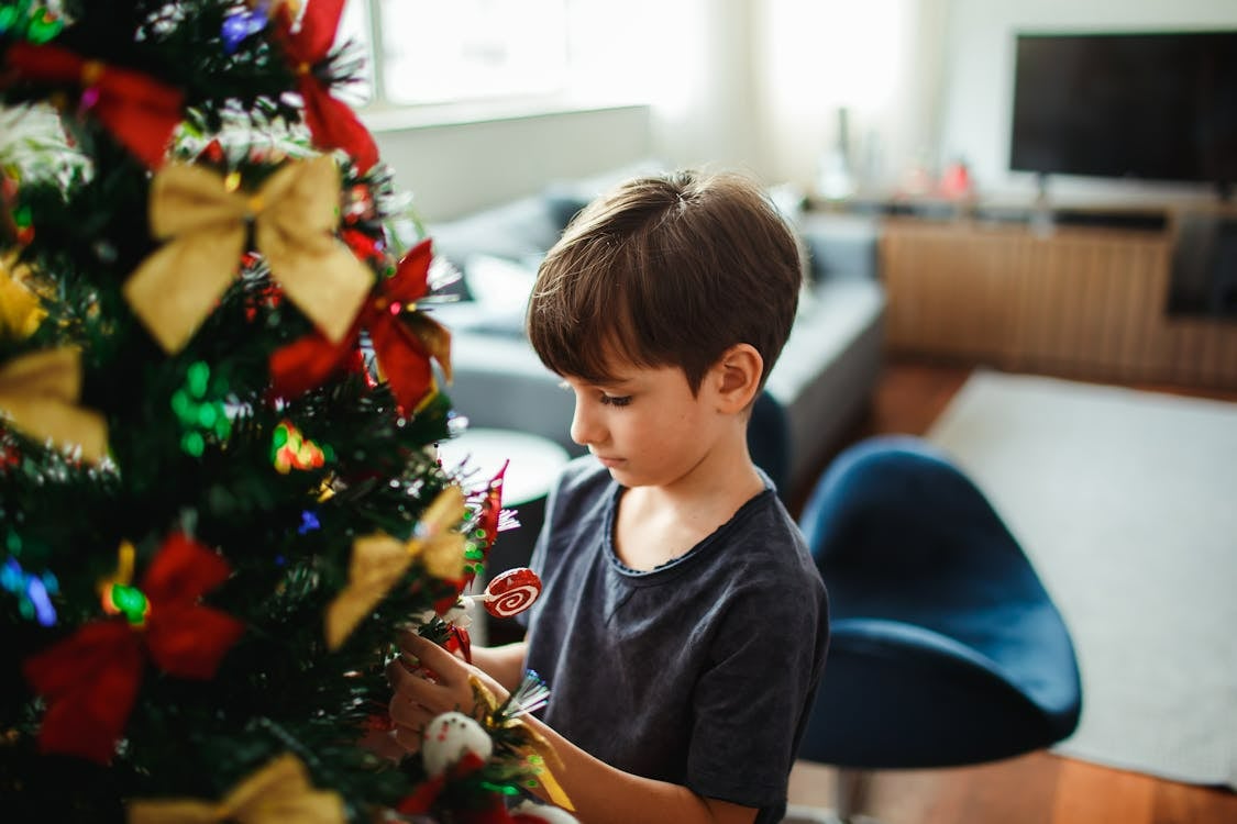 день ангела 27 грудня