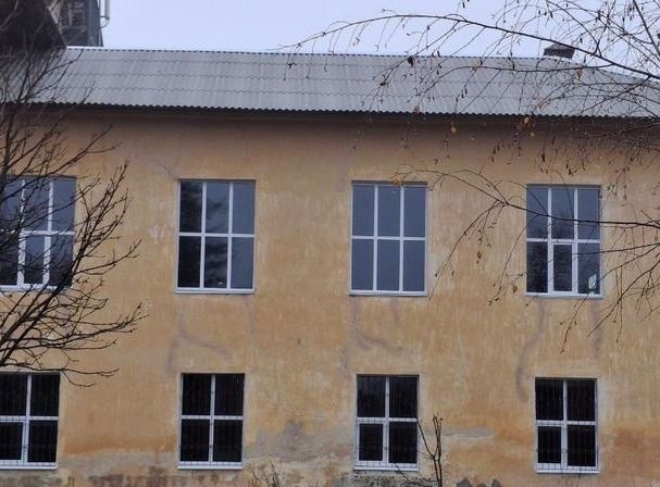 нові вікна та дах