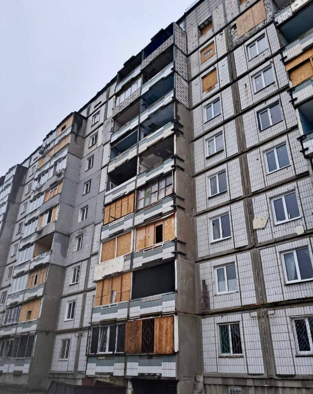 Ремонт пошкодженої багатоповерхівки