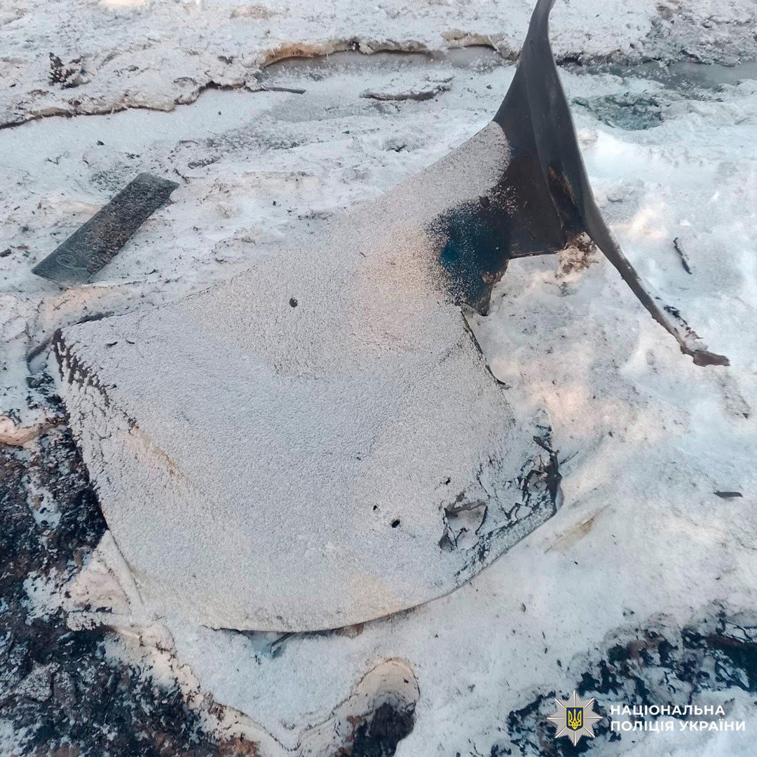 Дрон рф знищив авто поліції