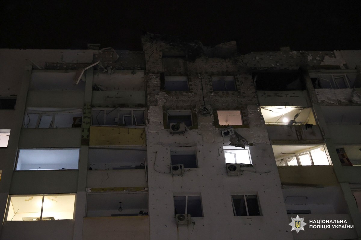 Влучання у багатоповерхівку