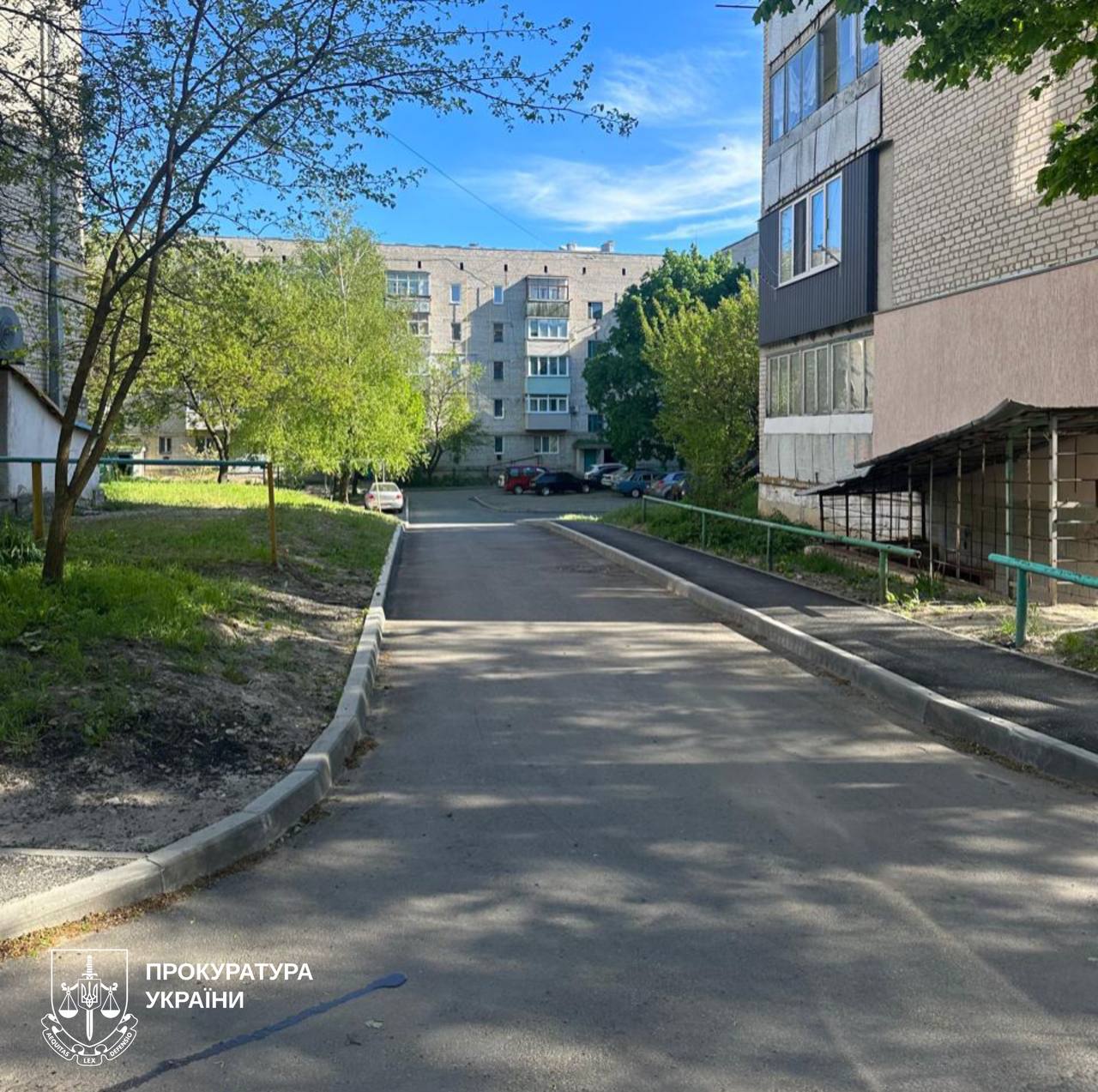 Ремонт доріг у Донецькій громаді