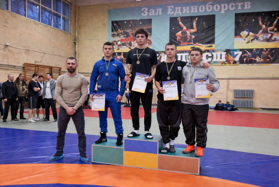 Лозівські борці здобули 20 медалей