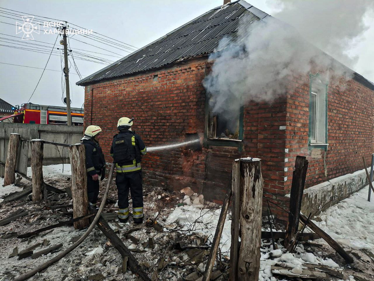 На Харківщині дрон влучив у житловий сектор