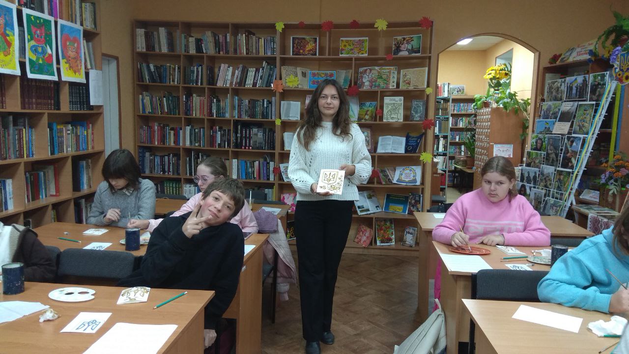 Виставка учнівських робіт «Квіткова рапсодія»-3