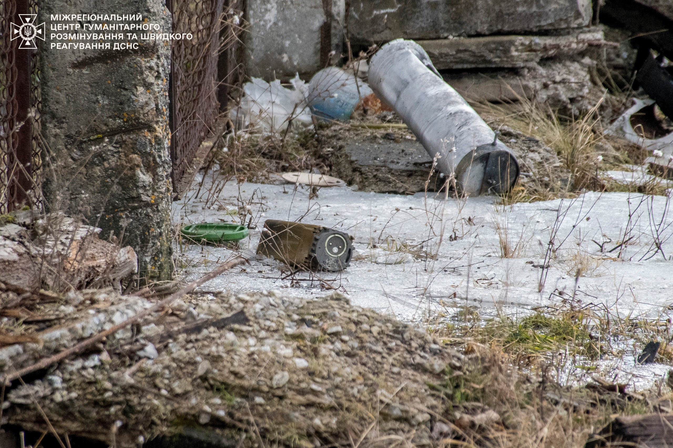 Дрон рф скинув міни ПТМ-3