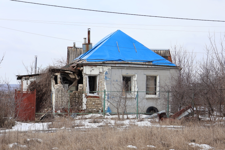 Руська Лозова-будинок після російських обстрілів