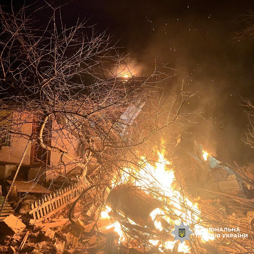 Російський дрон влучив у приватний будинок у Чугуєві