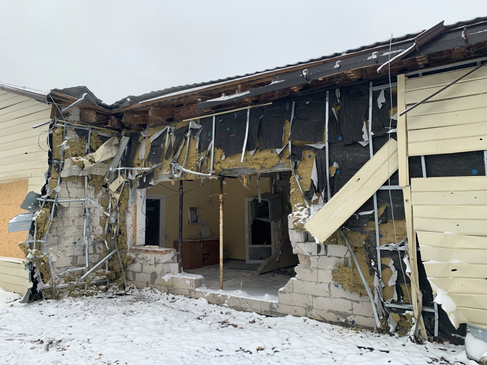 Дергачі-Руська Лозова-амбулаторія після обстрілів