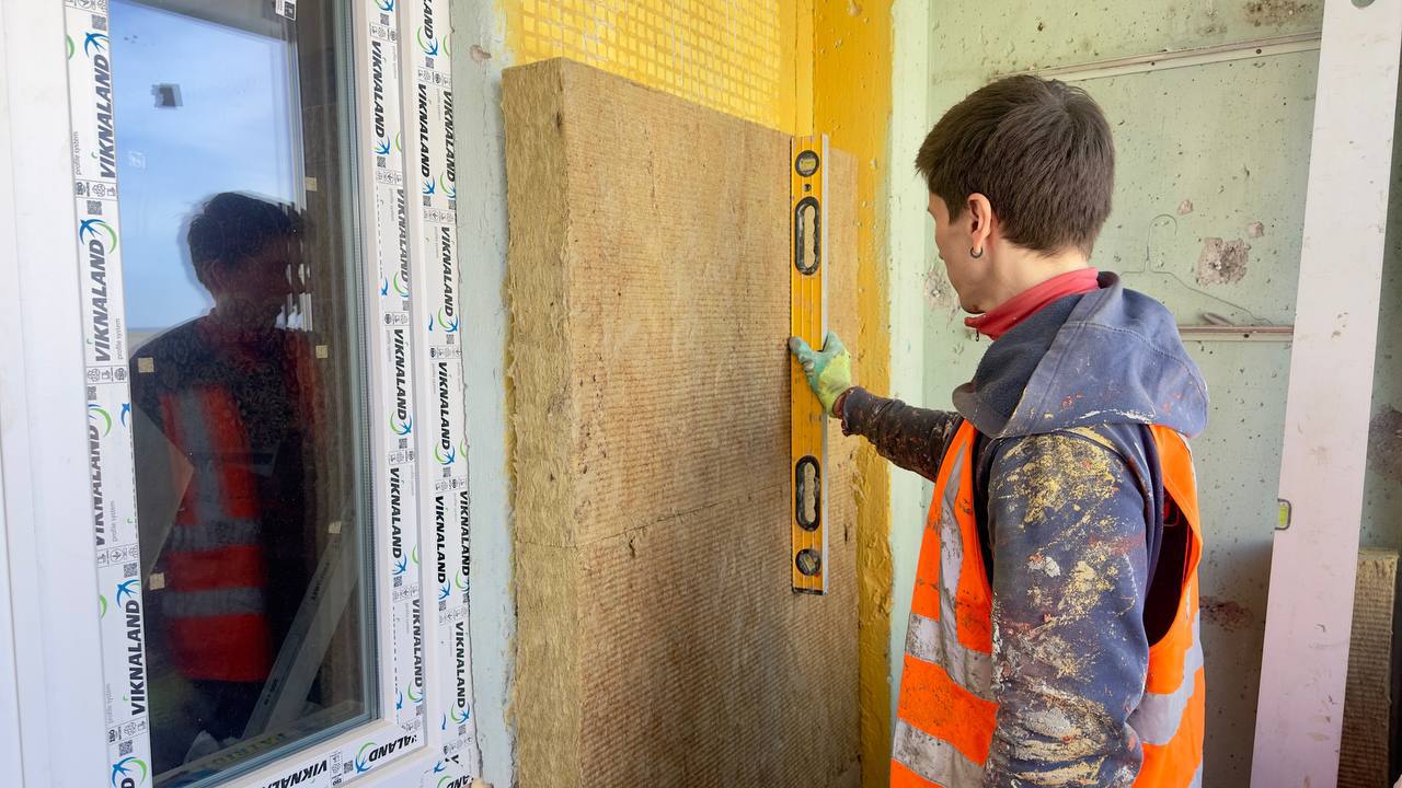 У Харкові відновлюють багатоповерхівку