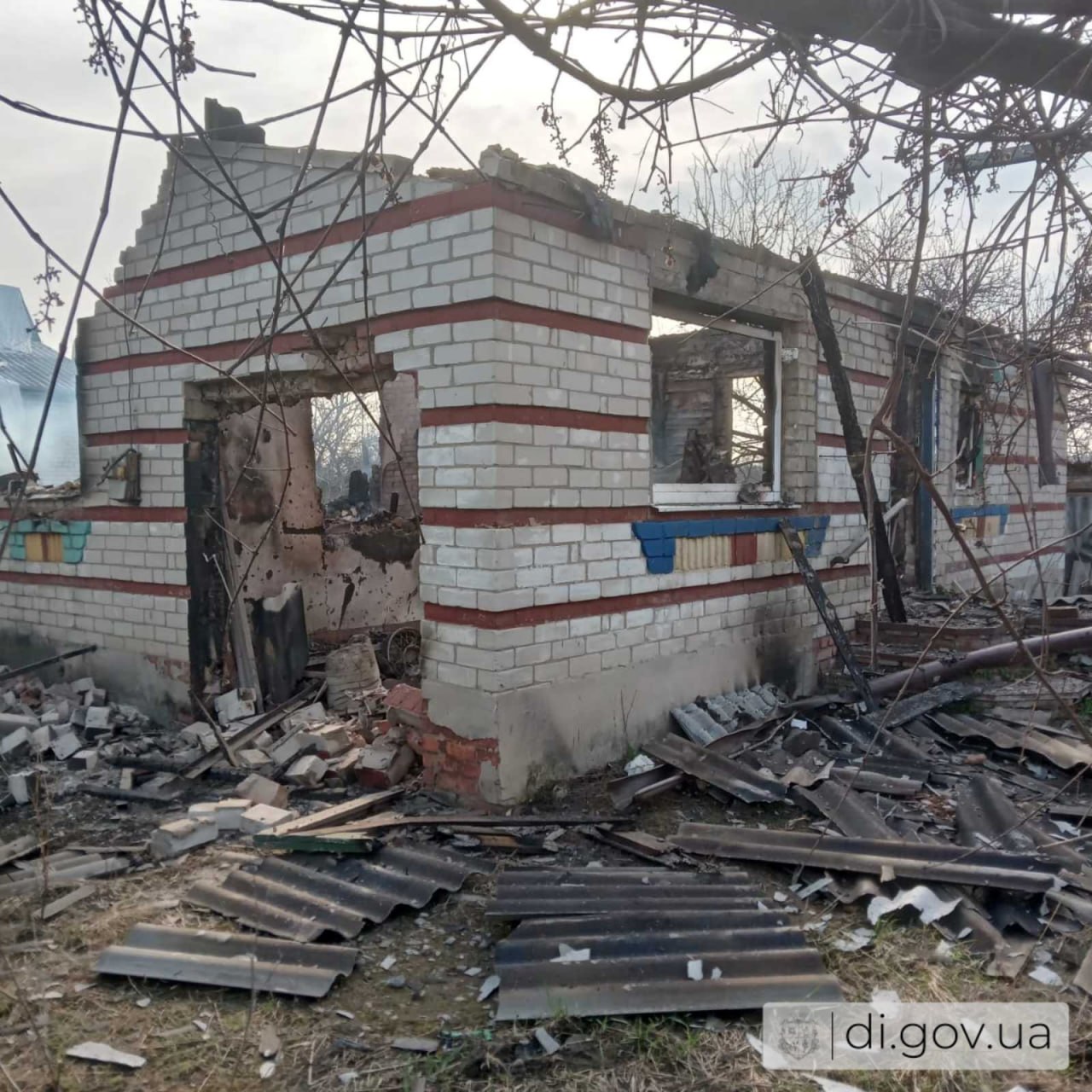 Зруйнований будинок