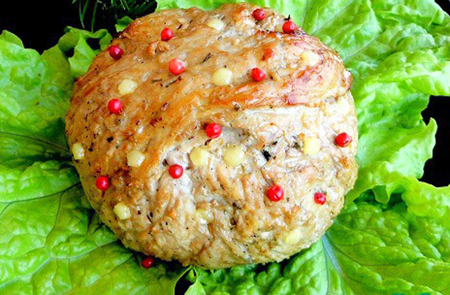 Чичиряка что это. Новогодний мясной шар. Мясной шар с грибами. Мясной шар из свинины. Шарики из курицы с грибами.