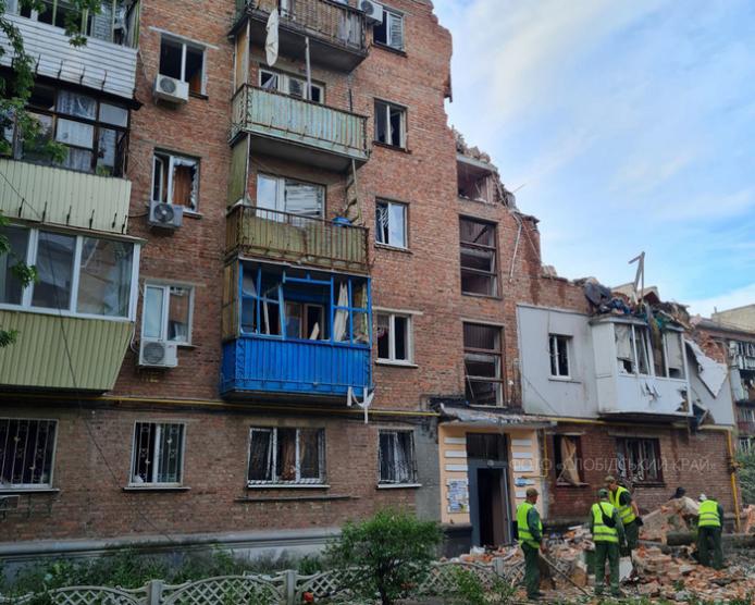 Зруйнований будинок у Харкові / фото: Слобідський край