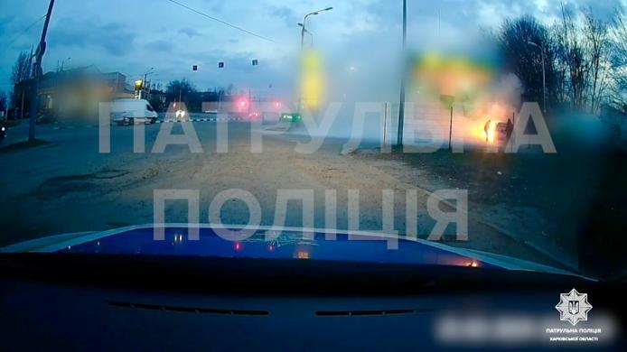 Пожежа на АЗС, Харків / Фото: Патрульна поліція