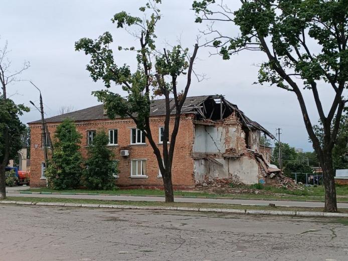 Чугуїв, пошкоджений будинок на Фортечному узвозі / фото Чугуївська міська рада