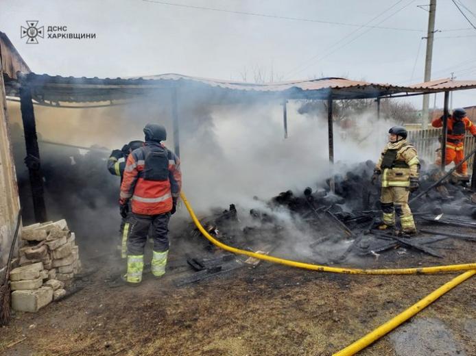 Пожежа на території храму у селі Новоосинове / Фото: ДСНС