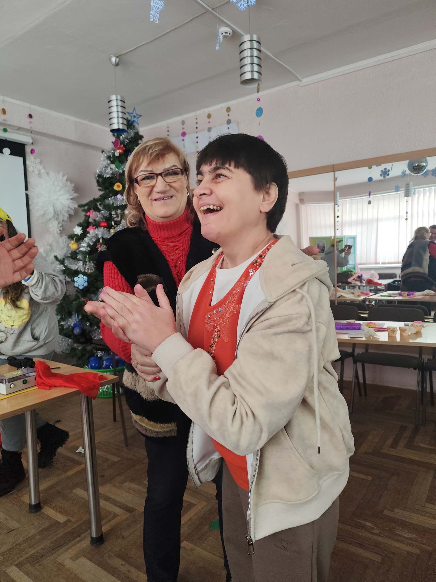 Французький ілюзіоніст Вінсент Келлі у Центрі реабілітації для осіб з інвалідністю-04