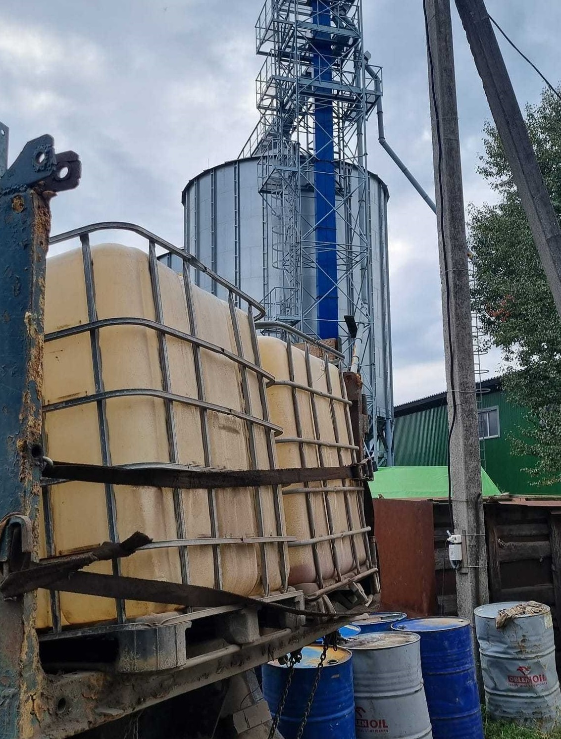 Дизельне паливо для генератора молочної ферми 