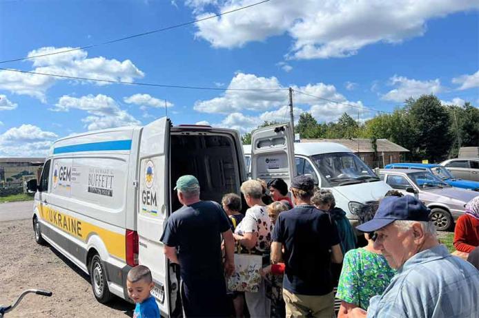 Видача гуманітарної допомоги 